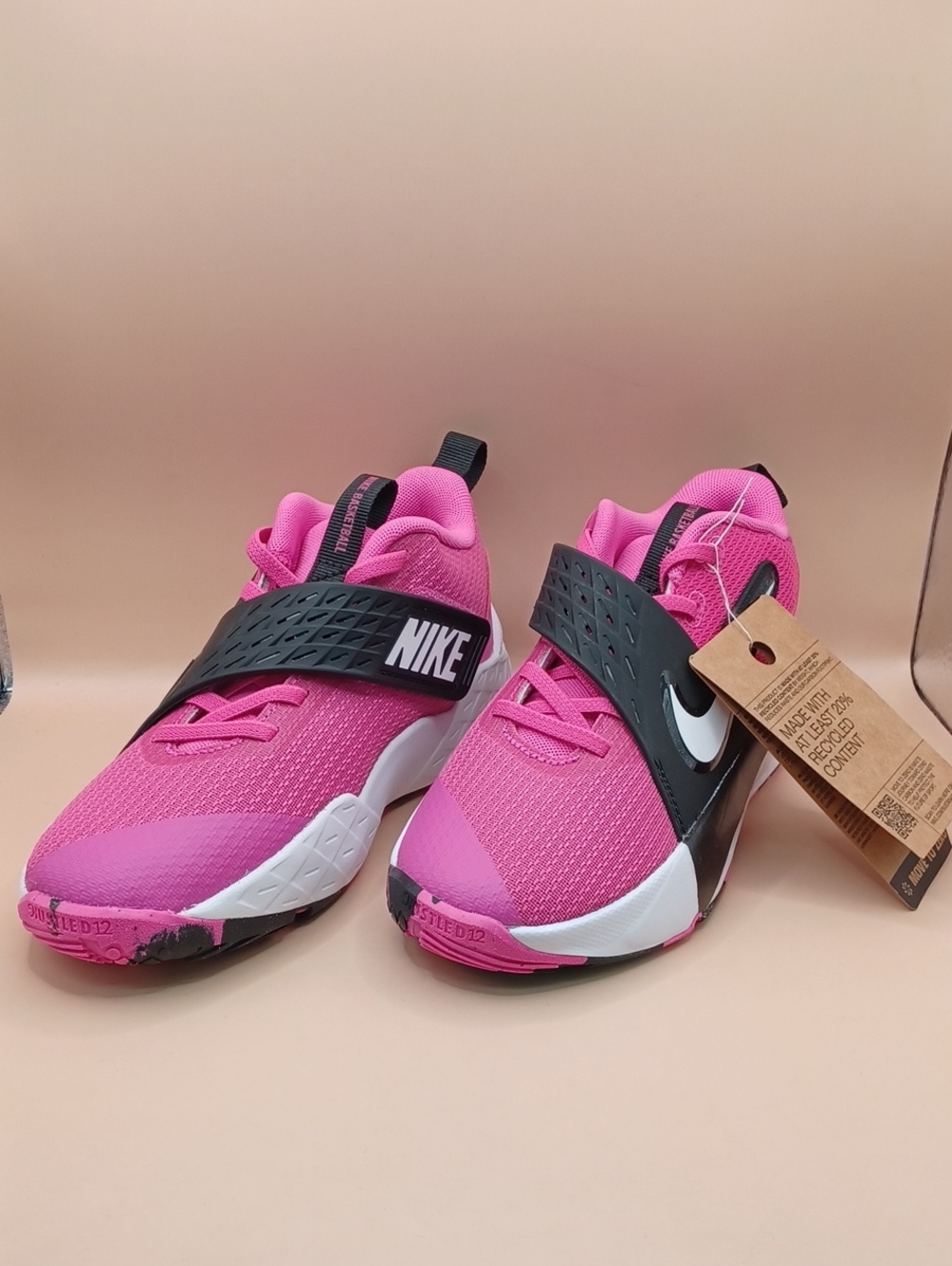 NWOB Nike Team Hustle D12 PS Sneakers-Laser Fuchsia Youth Size 2Y US HF6280-600